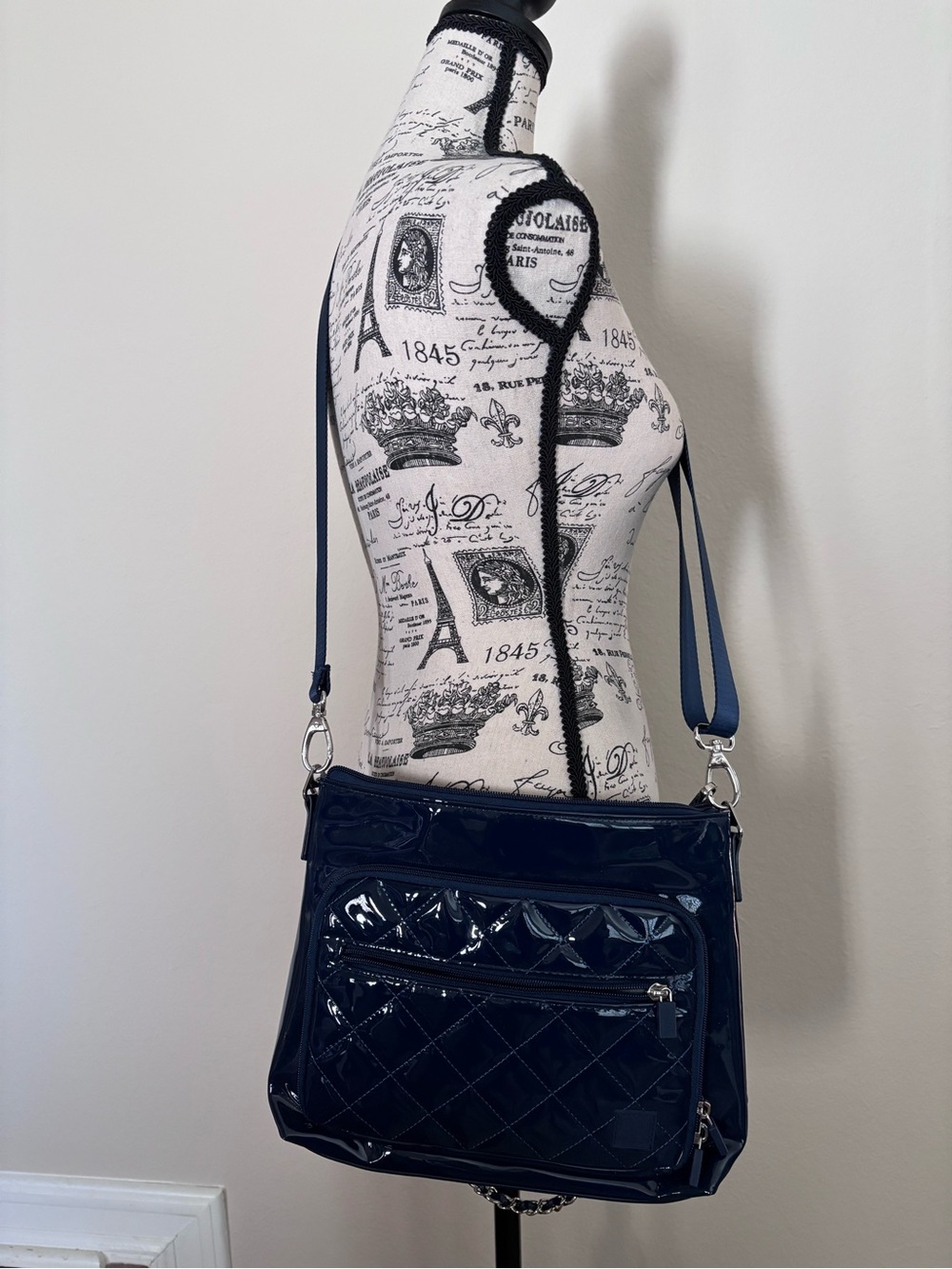 IHKWIP Mini More Love Heart Quilted Messenger Crossbody - Picture 3 of 15